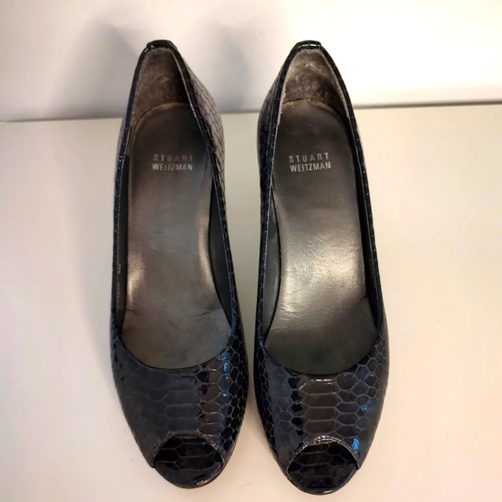 Stuart Weitzman Black Crystal Leather Plainfield Logo Snakeskin Peep Toe…